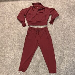 NWOT* Old Navy Women's Jogger Set